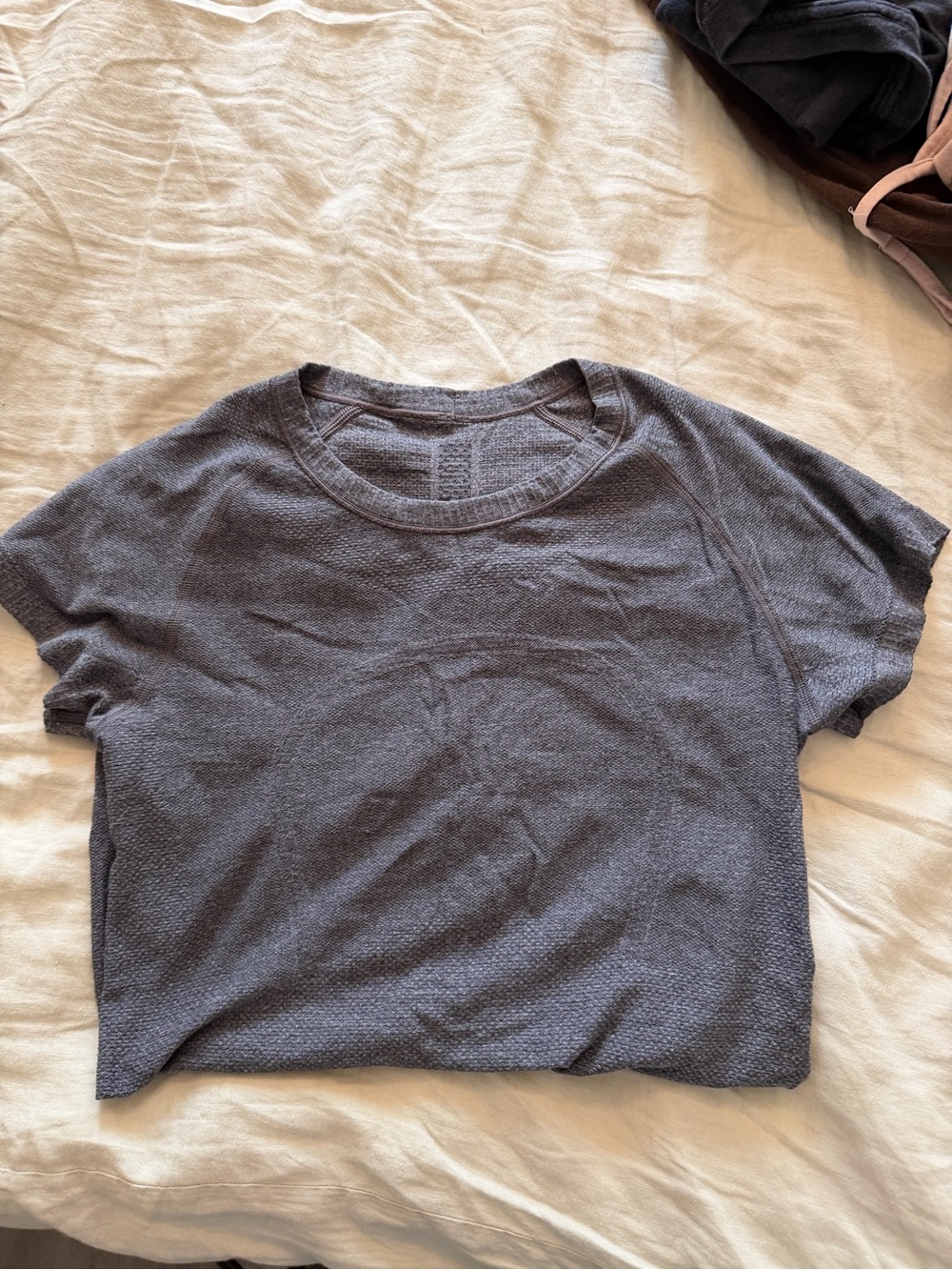 lululemon athletica Heathered Charcoal Short Sleeve Tee
